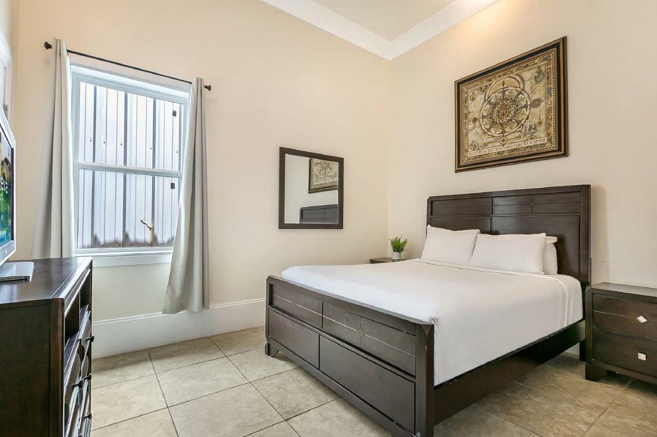 Spacious 4Br Condo On Carondelet Near All Hot Spo New Orleans Exterior foto